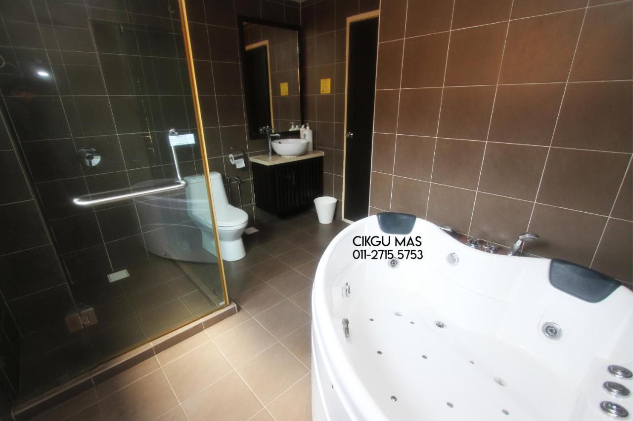 Gold Coast Morib By 369 Stay Kampong Tanjong Pechah Eksteriør billede